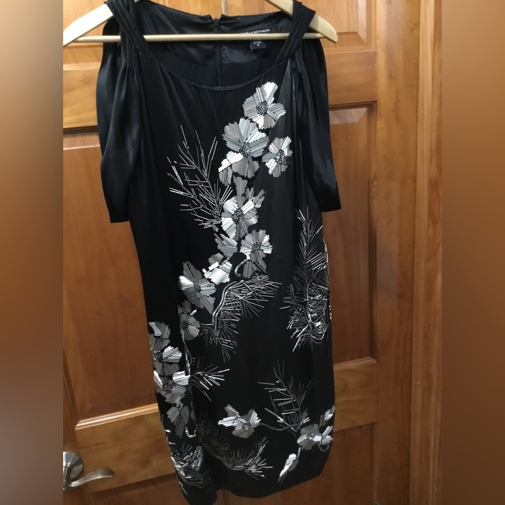 Diane von Furstenberg black silk Cold Shoulder cocktail dress